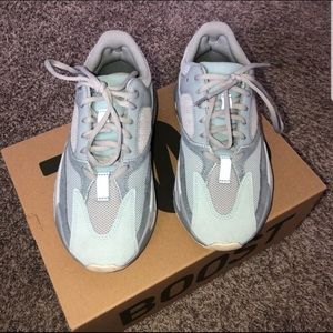 Adidas Yeezy interia